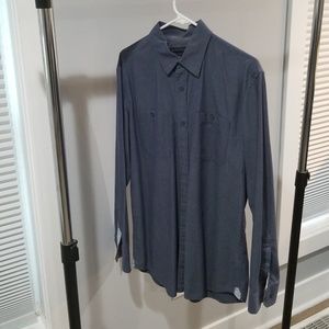 Banana Republic Men's button down shirt